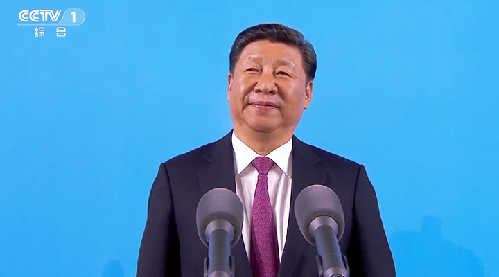 央視網(wǎng)消息（24小時(shí)）：中華人民共和國(guó)第十三屆運(yùn)動(dòng)會(huì)27日晚在天津市隆重開(kāi)幕,。中共中央總書(shū)記,、國(guó)家主席,、中央軍委主席習(xí)近平出席開(kāi)幕式并宣布運(yùn)動(dòng)會(huì)開(kāi)幕。
